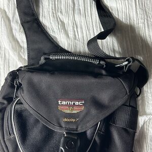 Tamrac Velocity 7 Black Men's Messenger Sling Bag